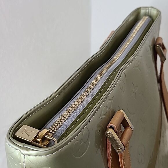 💯 Authentic Louis Vuitton Vernis Tote Bag 🍀 - Picture 5 of 16